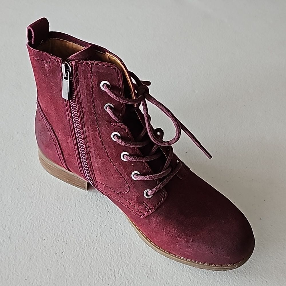Nib Earth Jane Bootie In Medium Red, Size 12 - image 2